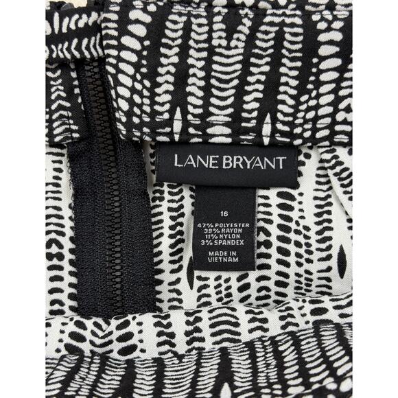 Lane Bryant Skirt Black White Geo Print Full Back Zipper Womens 16 Midi - Picture 2 of 12